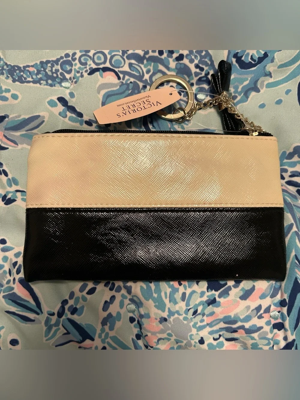 Victoria's Secret Black/Beige Colorblock Zip-Around Wallet Bow Keychain Card
